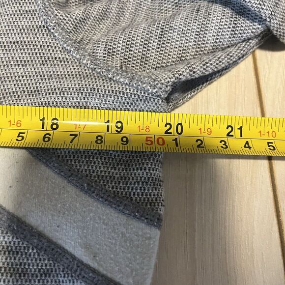 Lululemon Athletica Define Jacket Full Zip Back Mesh Venting Gray Womens Size 12 - Picture 7 of 16